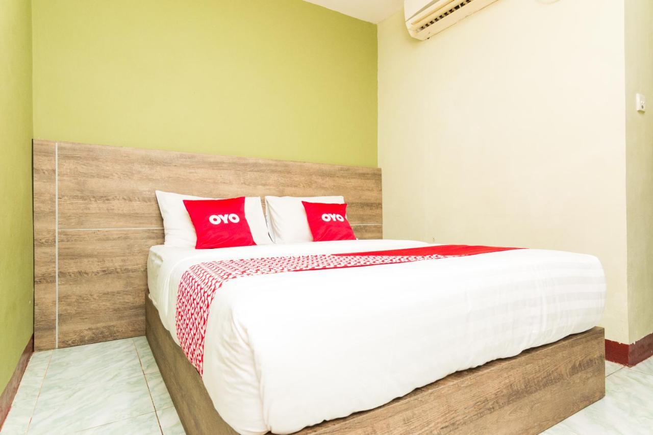 OYO 1703 Terang Bintang Hotel Batam Bagian luar foto