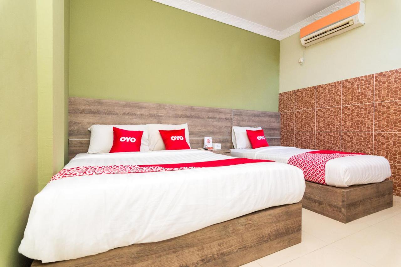 OYO 1703 Terang Bintang Hotel Batam Bagian luar foto